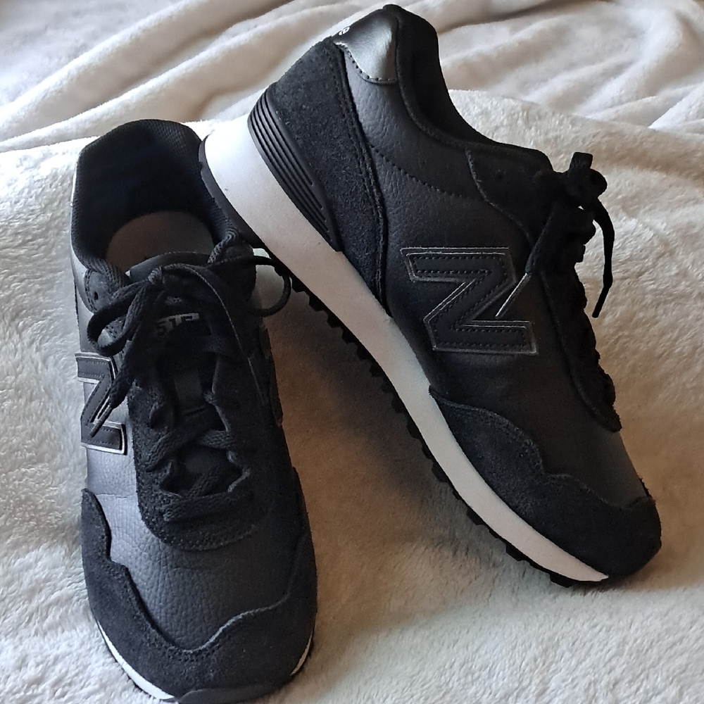 New Balance Women's Black and Gray Sneakers. NEVER WORN